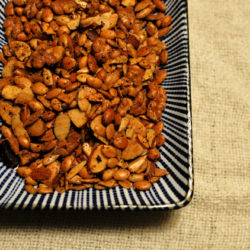 Spicy Roasted Nut Mix